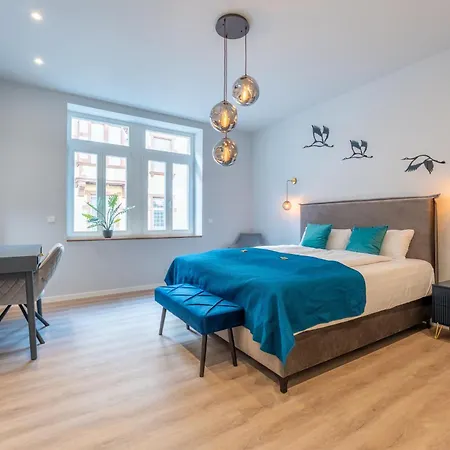 Apartment Lit Living - Deluxe - Box Spring - Parking - Neueröffnung - New Opening