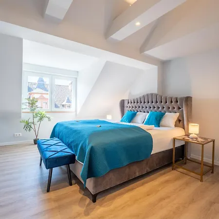 Lit Living - Deluxe - Box Spring - Parking - Neueröffnung - New Opening