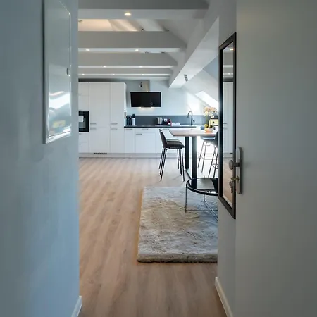 Lit Living - Deluxe - Box Spring - Parking - Neueröffnung - New Opening *